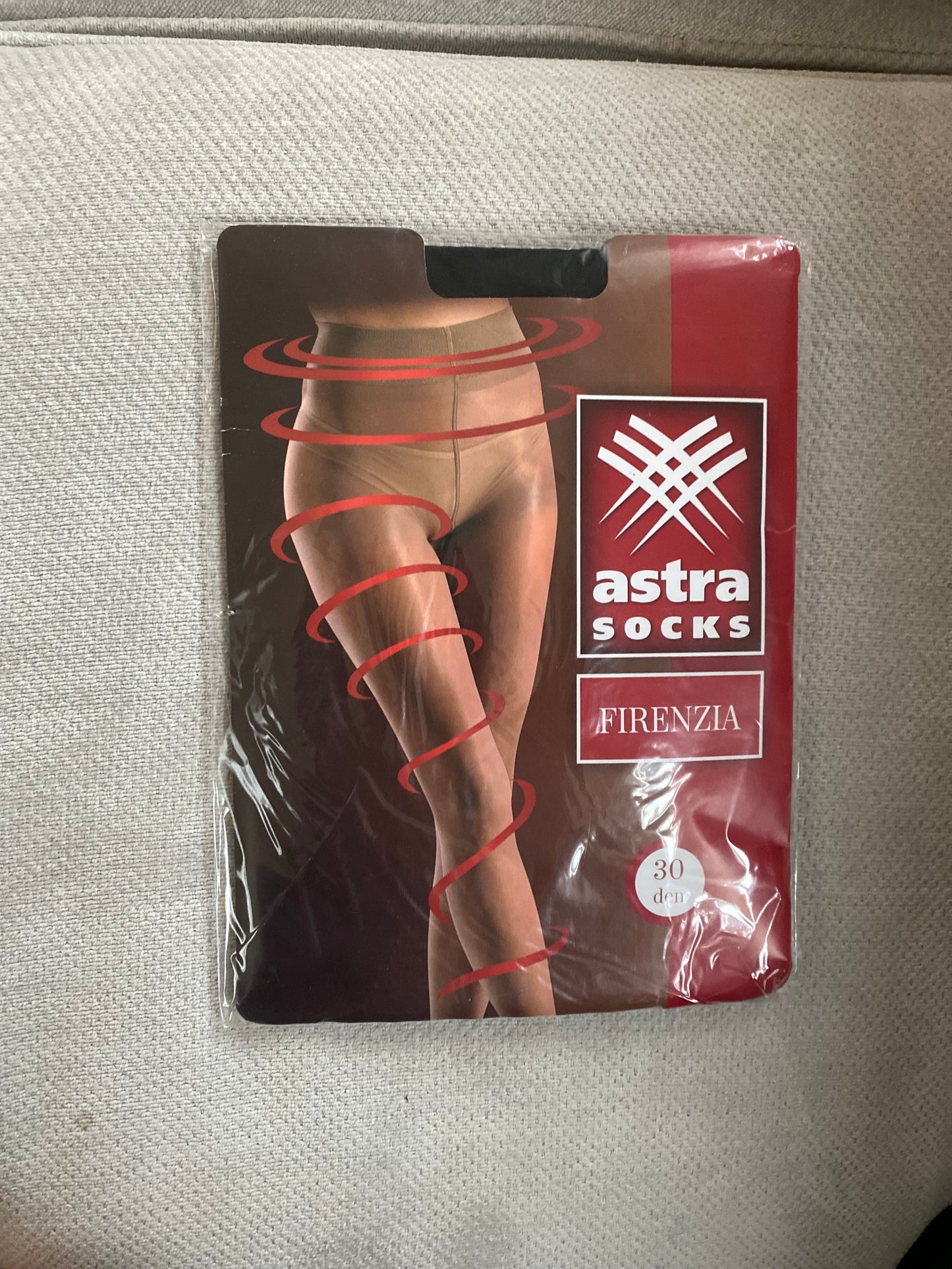 30 denier compression tights in black colour