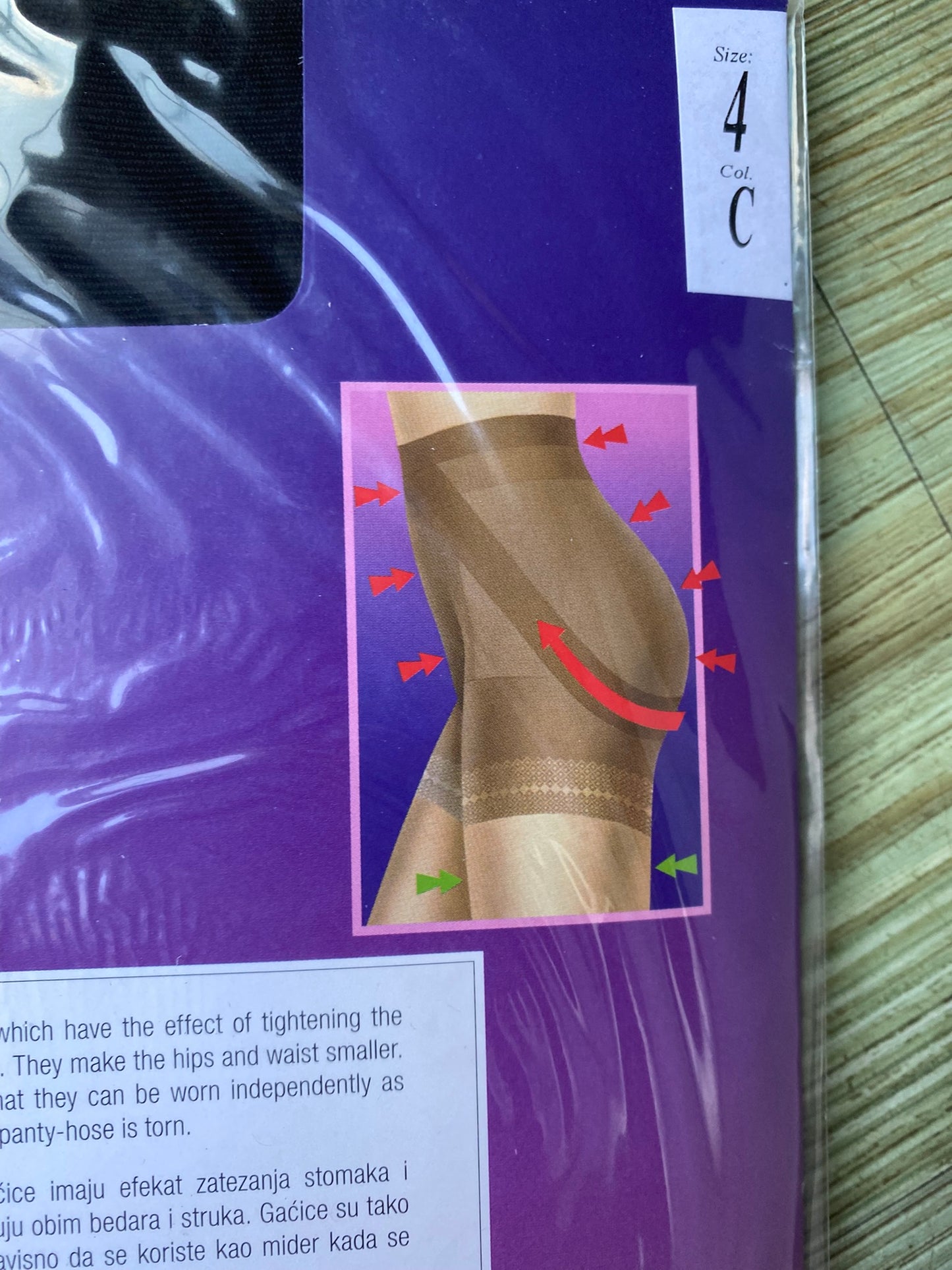 Strong Sculpt 22 Denier Sheer Tights in Black Colour